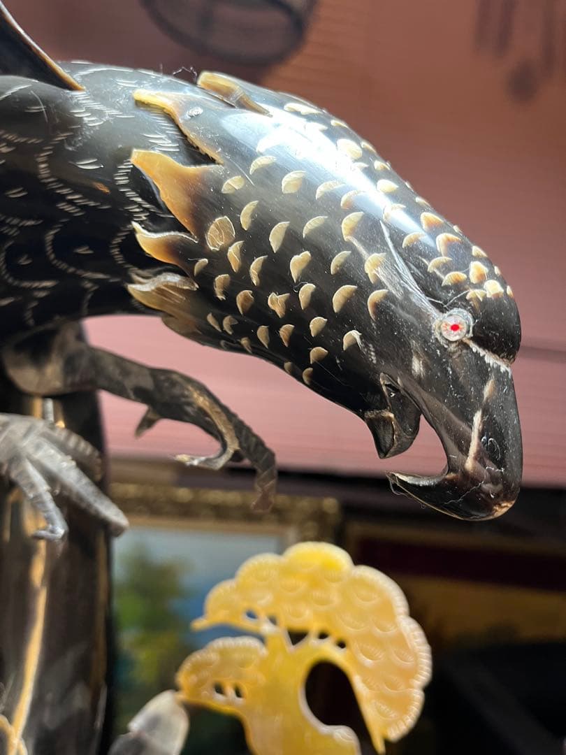 中国芸術、中国彫刻、水牛のツノ彫刻 鷹と虎の水牛のツノ彫刻、