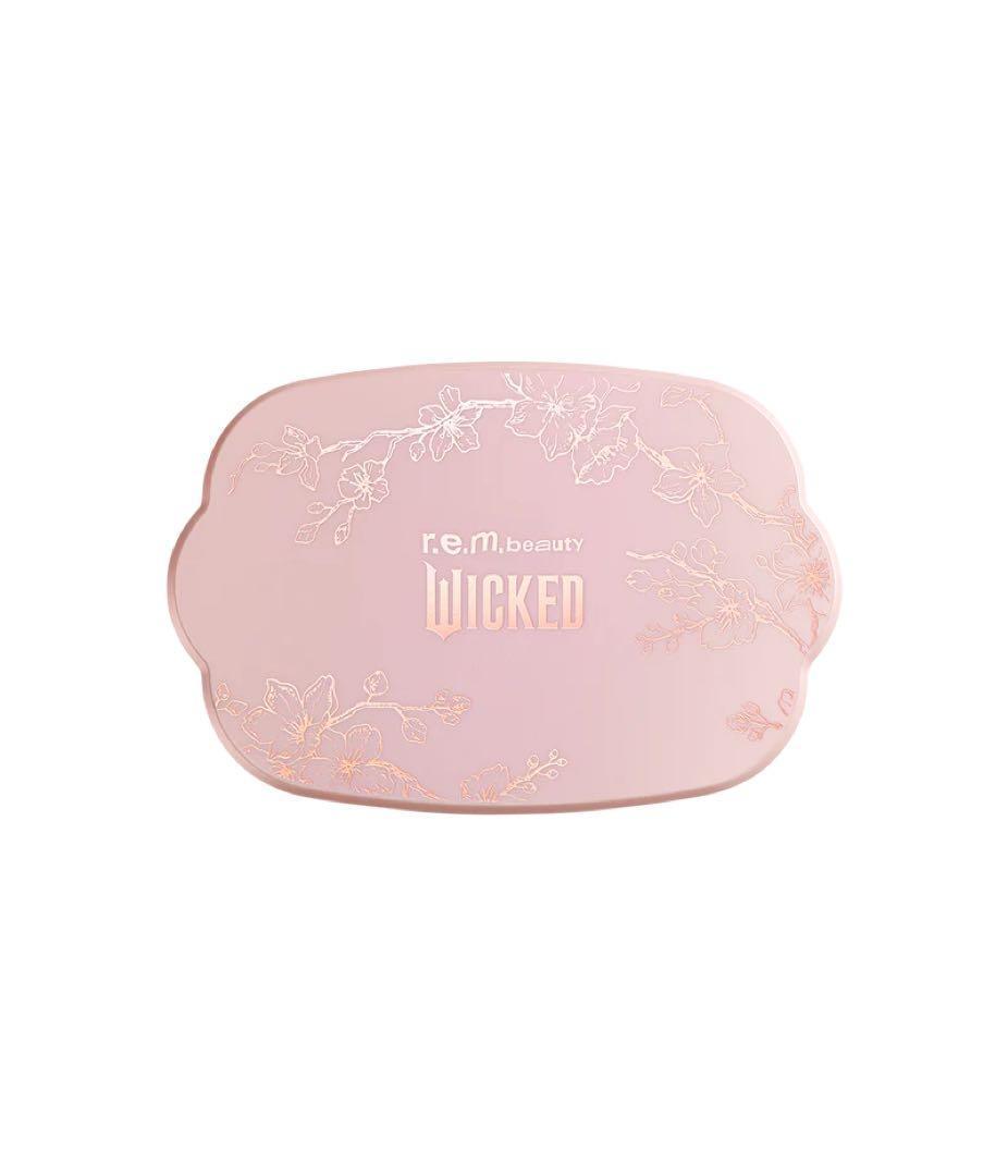 新品✨ r.e.m. beauty WICKED チーク CORAL限定品 - メルカリ