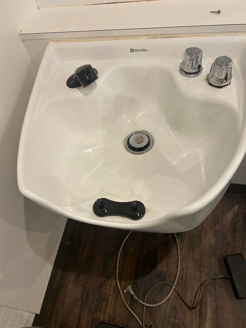 TAKARA BELMONT シャンプー台 ホワイト MINIMAL SALON UNIT ONE | シャンプー機器 | 製品情報 | タカラベルモント