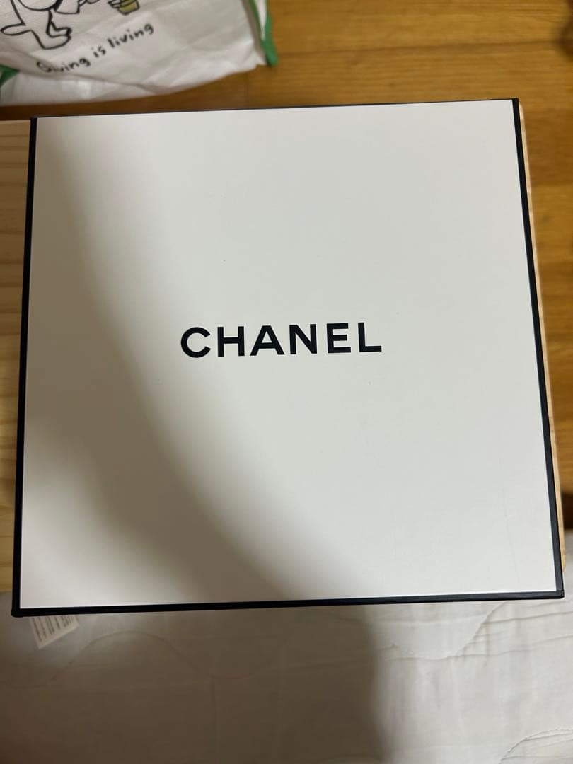 シャネル　n5 ハンドクリーム、ビューティミスト N°5 L'EAU On Hand Cream - 1.7 FL. OZ. | CHANEL
