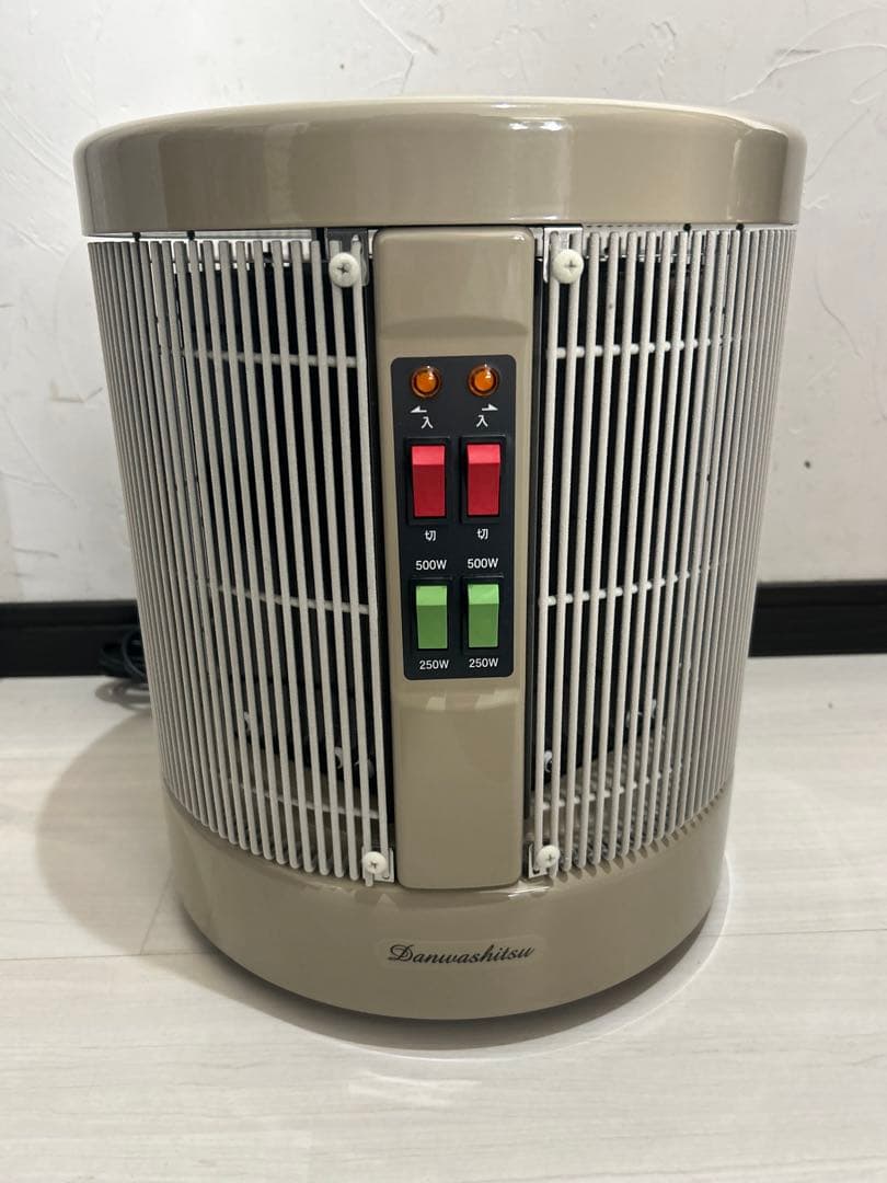 【未使用品】2025年製 遠赤外線パネルヒーター 暖話室 DAN1000-R16 2025年製 5年保証付き】暖話室1000型 DAN1000-R16 ヒーター - メルカリ