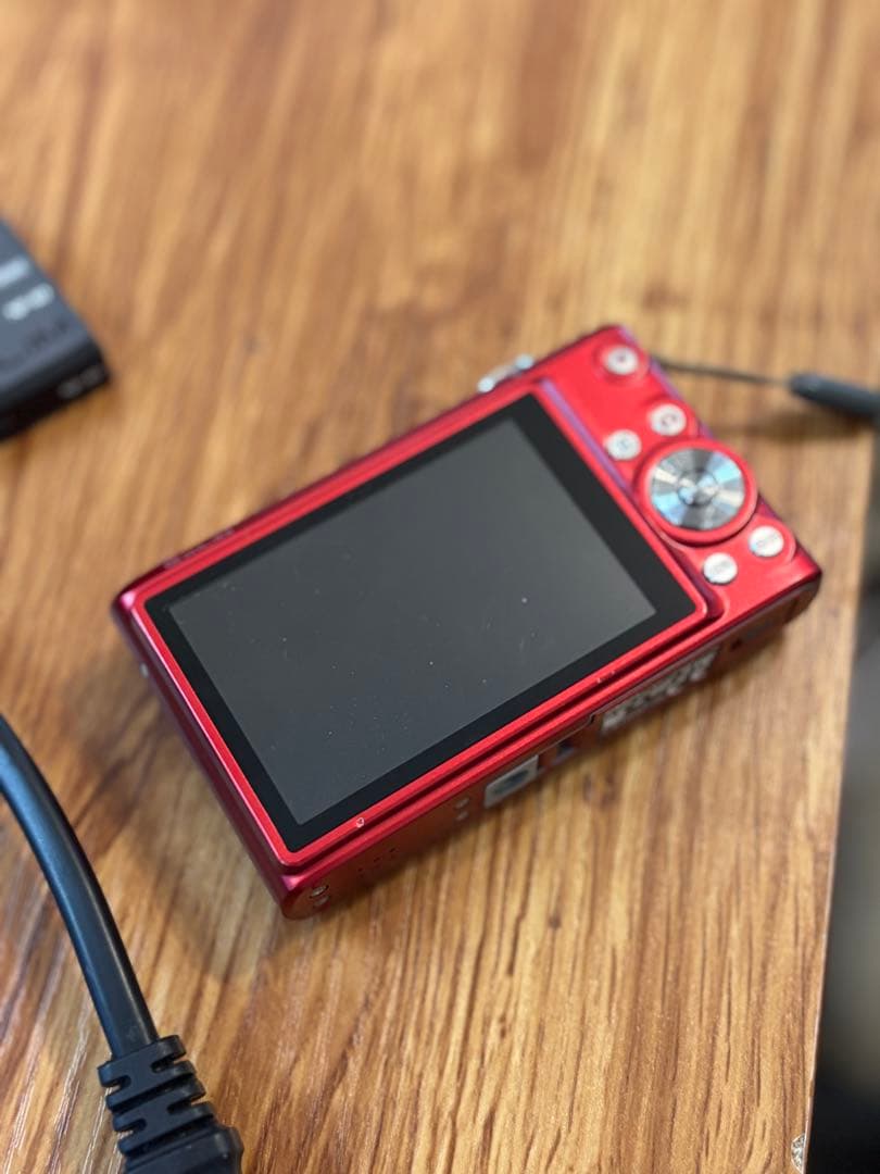 CASIO EXILIM コンパクトデジタルカメラ レッド