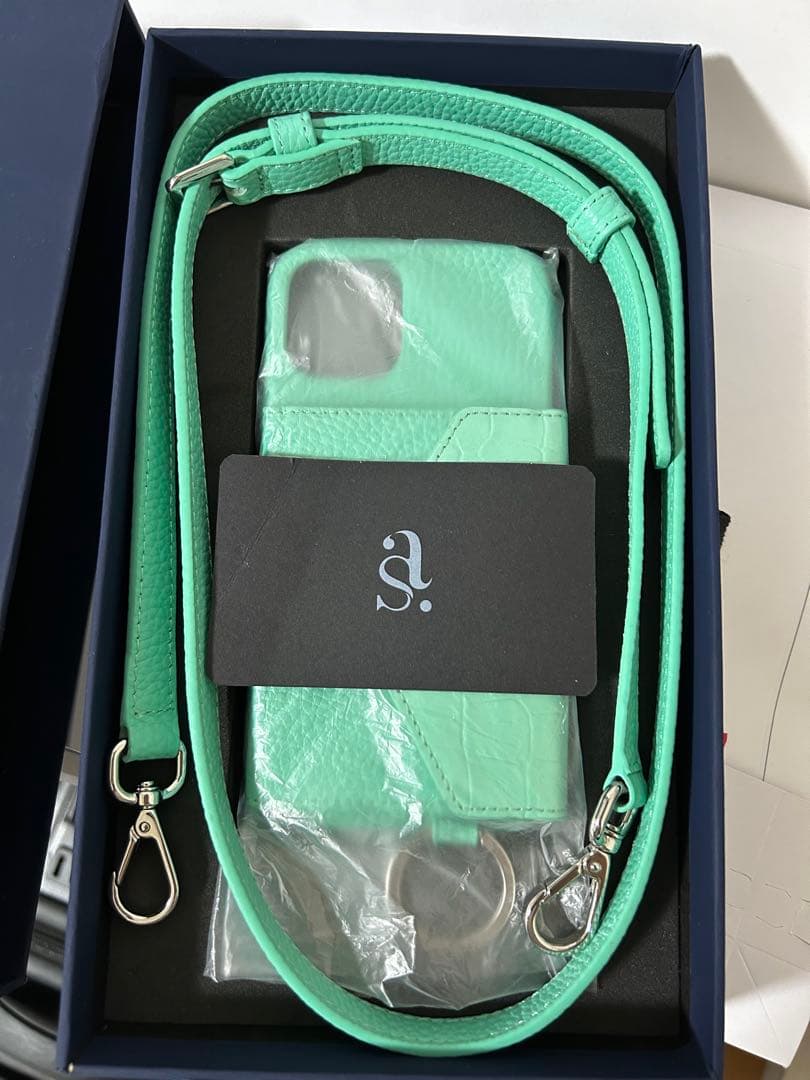 鈴木亜美さん iPhone16proケースとストラップ2点セット 2026年最新】鈴木亜美 iphone16の人気アイテム - メルカリ