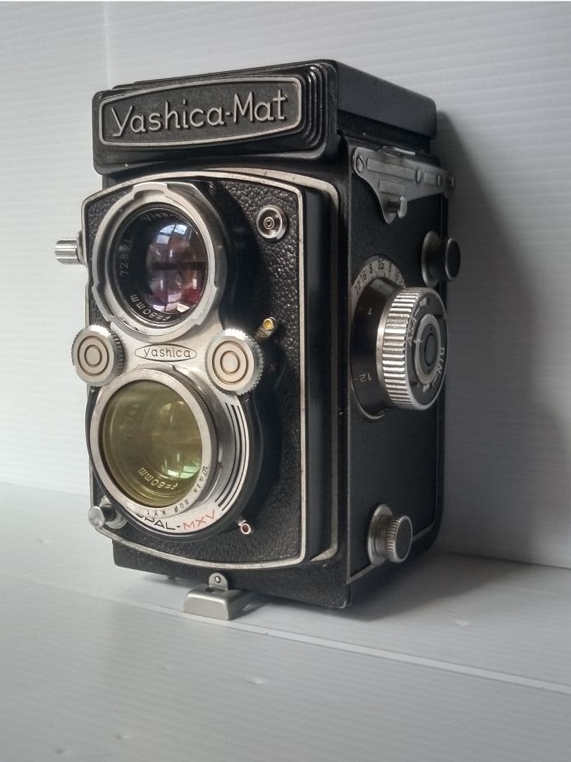 Yashica-Mat 二眼レフカメラ 専用ケース付き レトロ ヤシカ - メルカリ