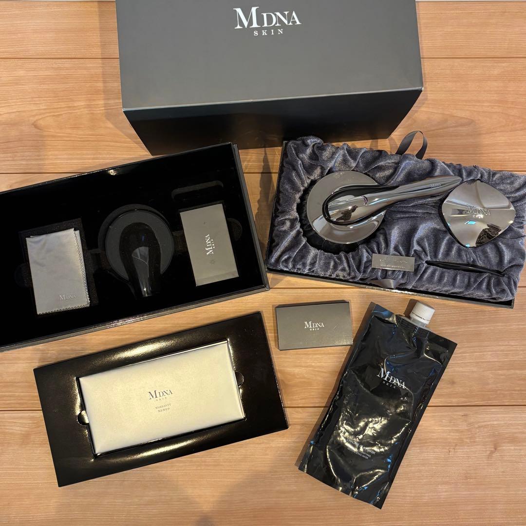 MDNA SKIN フェイシャルデバイスセット MDNA SKIN フェイシャルデバイスセット - ボディ・フェイスケア新 デザイン