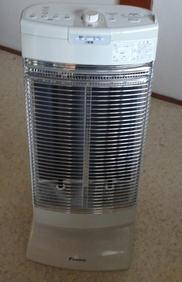 電気ヒーター ERFT11US-W ダイキン セラムヒート ERFT11US-W [パールホワイト] 価格比較 - 価格.com