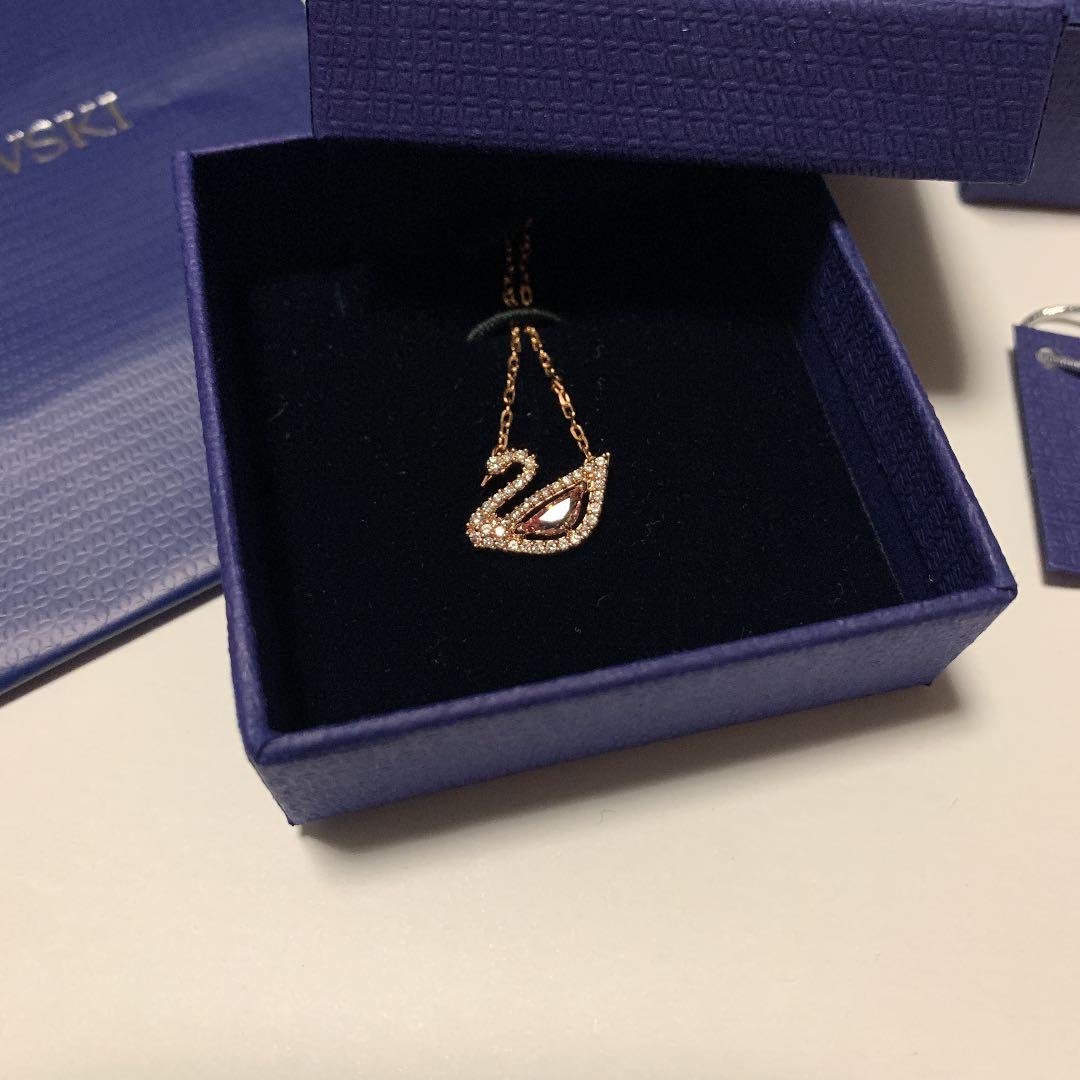 SWAROVSKI スワロフスキー ネックレス 女神降臨 - メルカリ