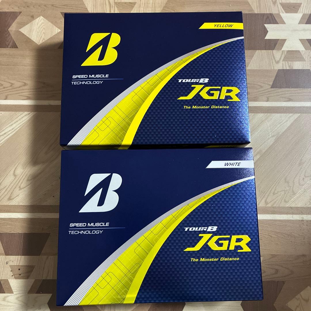 ブリヂストン TOUR B JGR ゴルフボール　ホワイトとイエロー　2ダース TOUR B JGR（ホワイト）[1ダース：12個](ホワイト): ボール