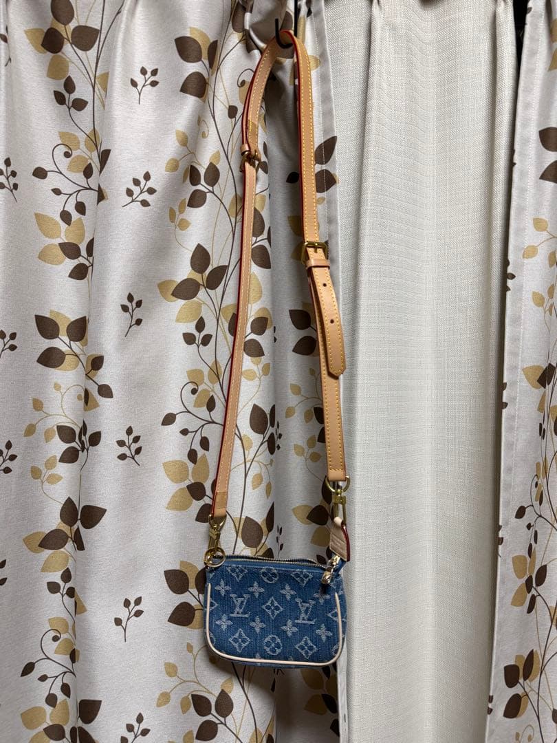 ナビ　ノベルティ商品♡ ミニ デニムショルダーバッグ セルビッチ岡山デニムのミニショルダーバッグ/スマホショルダー