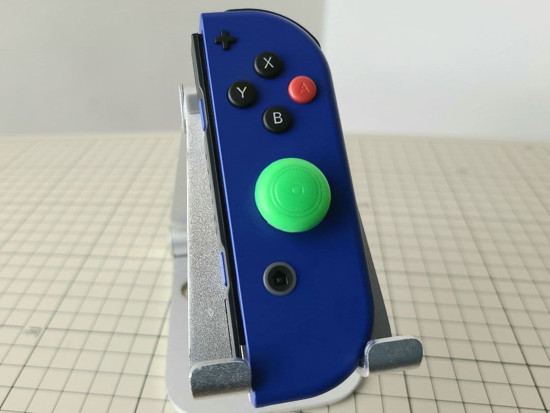 エヴァンゲリヲン】【非売品】零号機カラー ジョイコンR - メルカリ