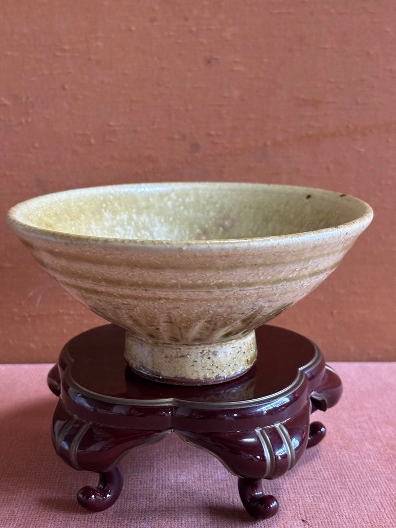 やまちゃん河井寛次郎作黄釉彫蓮弁文茶碗 やまちゃん様専用河井寛次郎作黄釉彫蓮弁文茶碗 - メルカリ