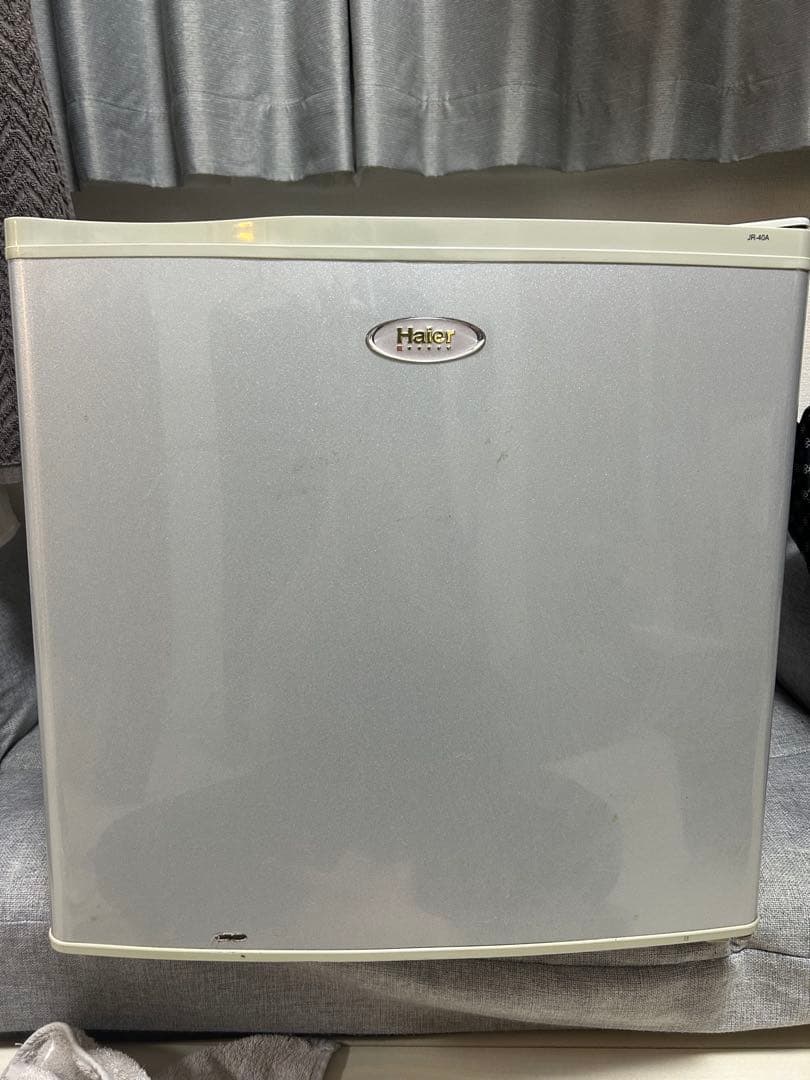 Halex 1ドア冷蔵庫 冷凍室付き シルバー 楽天市場】冷蔵庫（カラーシルバー・ドア開閉タイプ（冷蔵庫）右開き