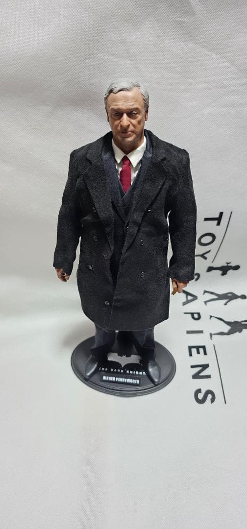 ホットトイズ アルフレッド・ペニーワース バットマン アメコミ www