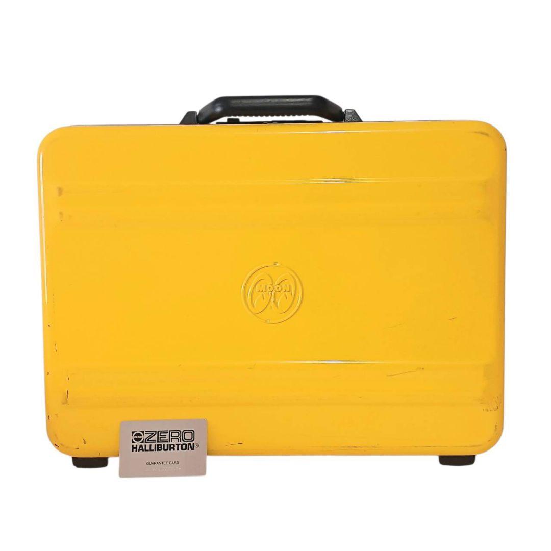 ゼロハリバートン ムーンアイズ アタッシュケース 世界限定 30/150 黄色 ゼロハリバートン ムーンアイズ アタッシュケース 世界限定 30/150