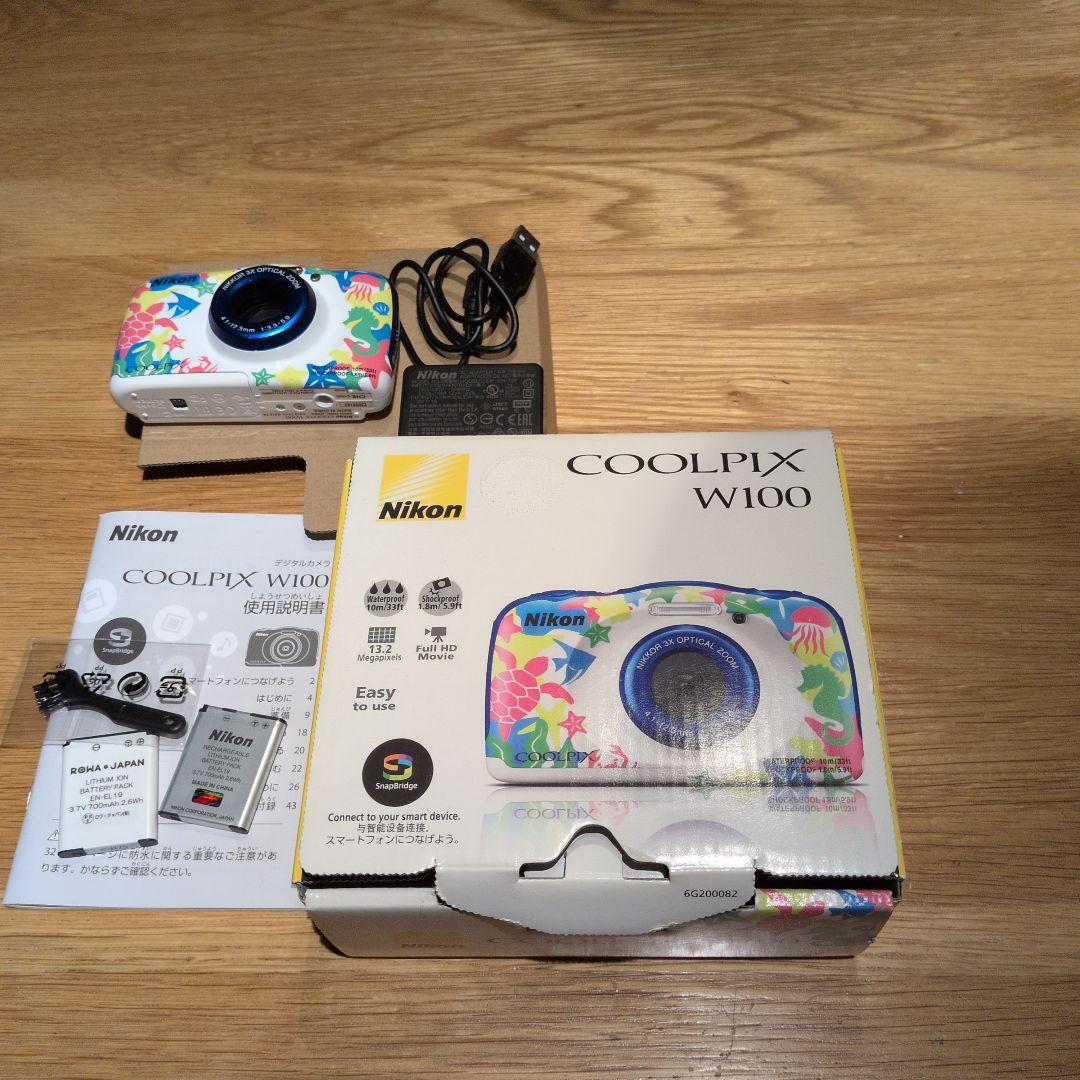 Nikon COOLPIX W100 マリン 防水 デジカメ　カメラ マリン柄ボディの水中カメラ 「NIKON COOLPIX W100」、登場