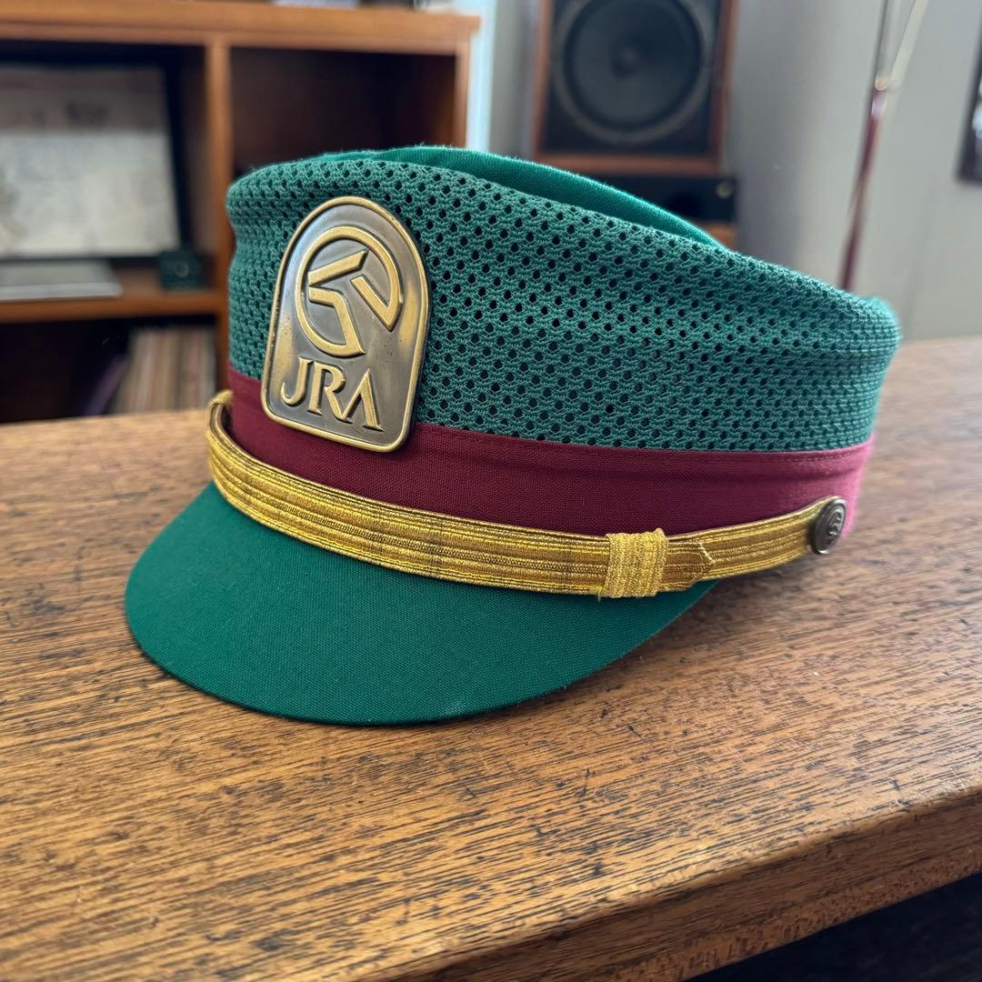 大昔のJRA 場外馬券場WINSの警備員のネクタイ日本中央競馬会ウインズ