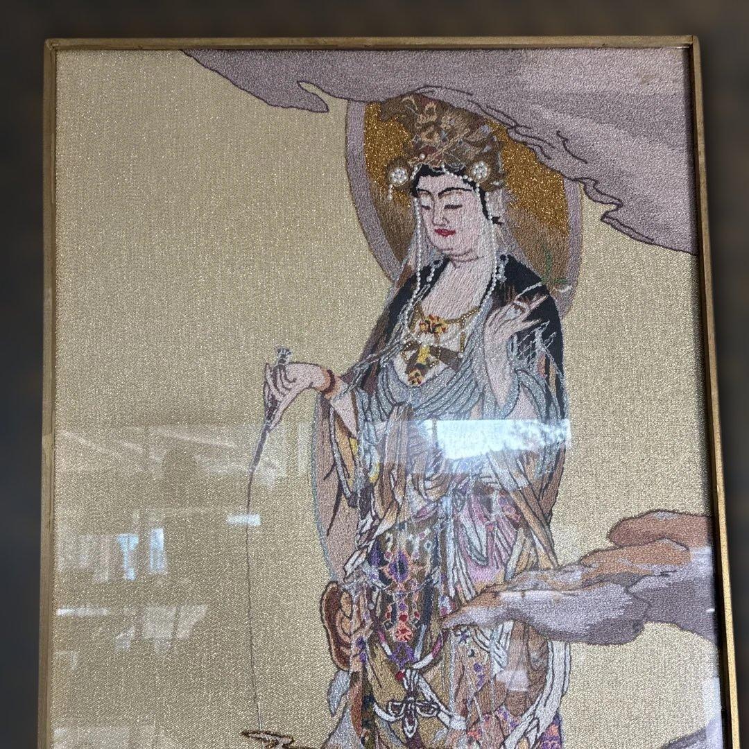 文化刺繍 慈母観音図 着色絹本 仏画 仏教美術 悲母観音 刺繍画 刺繍