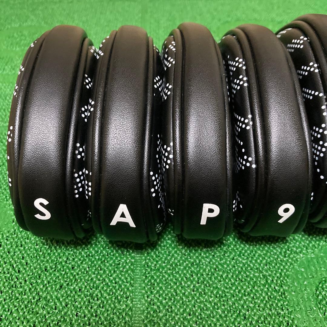 マークアンドロナ 超人気完売品 アイアンカバーセット - メルカリ