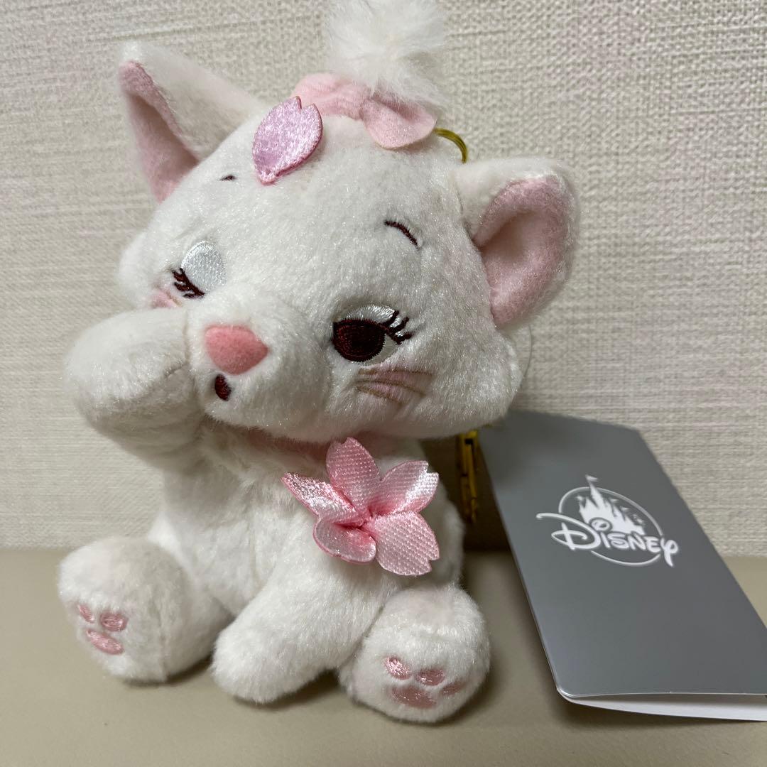 ディズニーストア さくら マリーちゃん ぬいぐるみキーホルダー&いちご