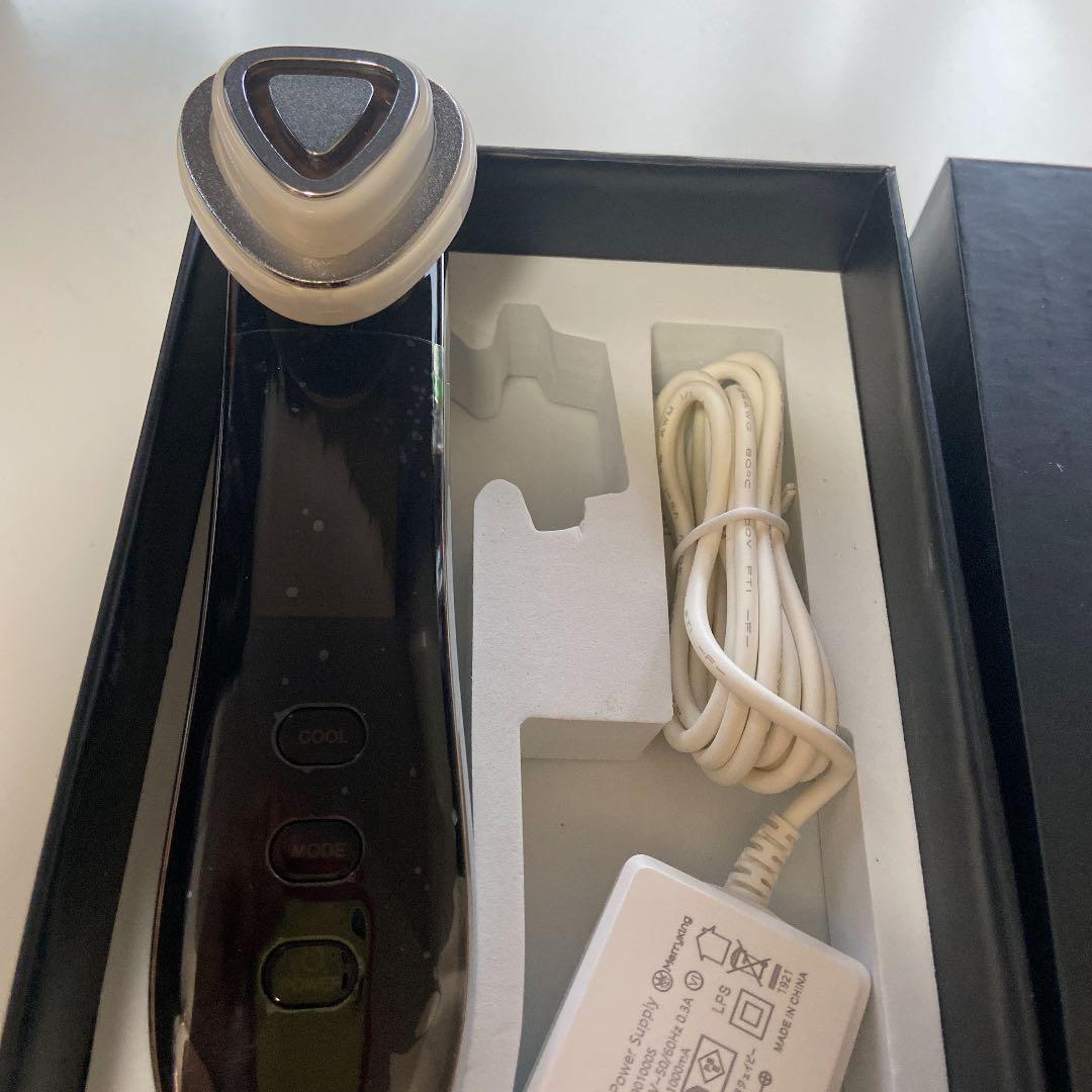 ☆在庫処分☆エステ美顔器 超お値引します！ 8888円