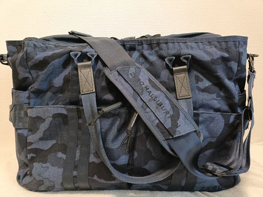 値下げ　ZEROHALLIBURTON迷彩ロッカーバッグ 新品】ZERO HALLIBURTON ゼロハリバートン ロッカーバッグ トート
