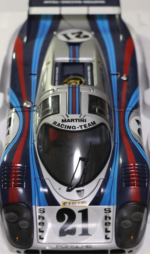 貴重オートアート ポルシェ917ロングテール 1971 1/18 中古品