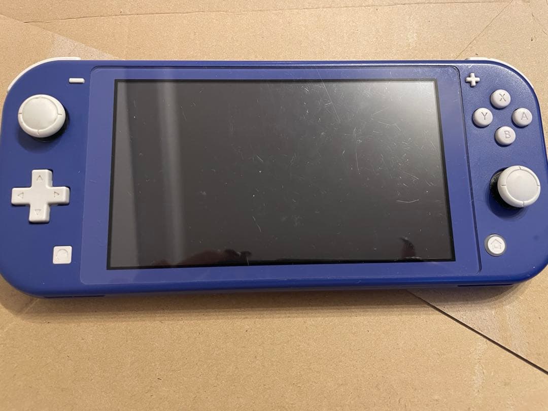 Nintendo Switchライト】動作確認・本体初期化済/ソフト7本 - メルカリ
