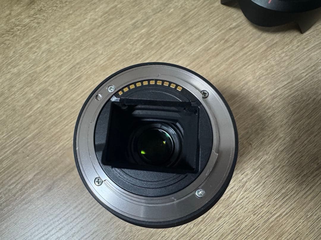 Sony 28-70mm FE3.5-5.6 OSS ズームレンズ