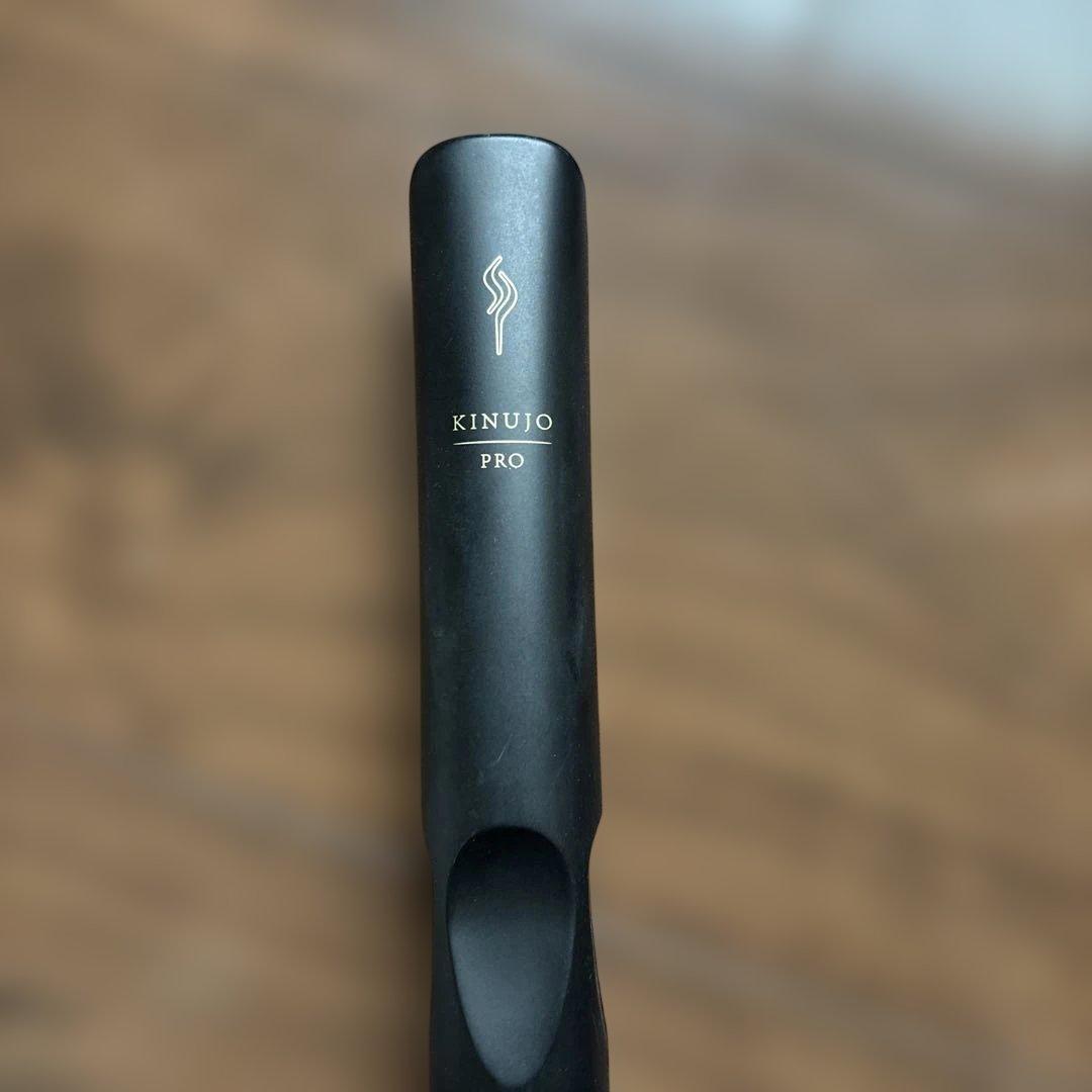 【極美品】KINUYO PRO ストレートヘアアイロン ブラック 楽天市場】KINUJO PRO KP001 絹女 プロ ストレートアイロン ブラック