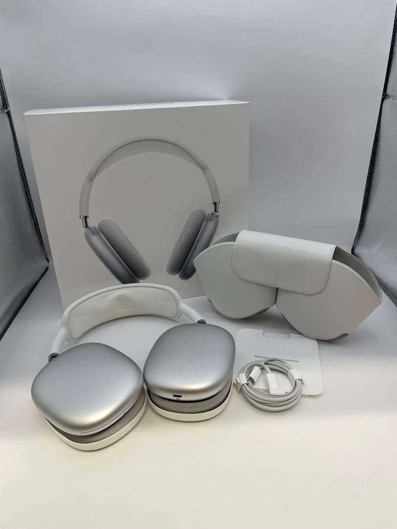 ♡ Apple AirPods Max シルバー【12】 Apple AirPods Max - Silver, Wireless with Noise Cancelling