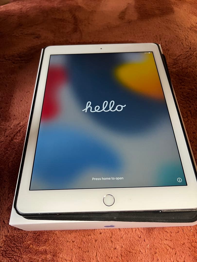 iPad本体 Apple iPad Air 2 128GB Wi-Fi MGTY2J/A Amazon.com: Apple iPad Air 2, 128GB, 4G + Wi-Fi - Gold (Renewed