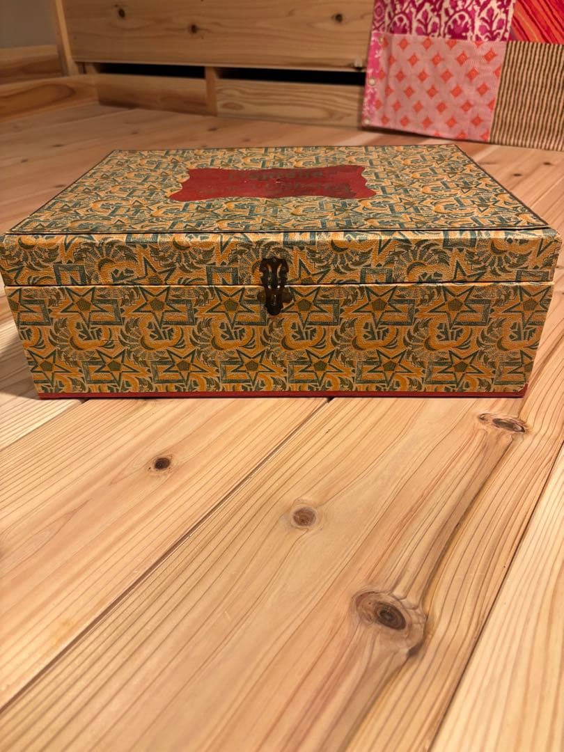 ベルギーアンティーク Dentelle aux Fuseaux ボックス - メルカリ