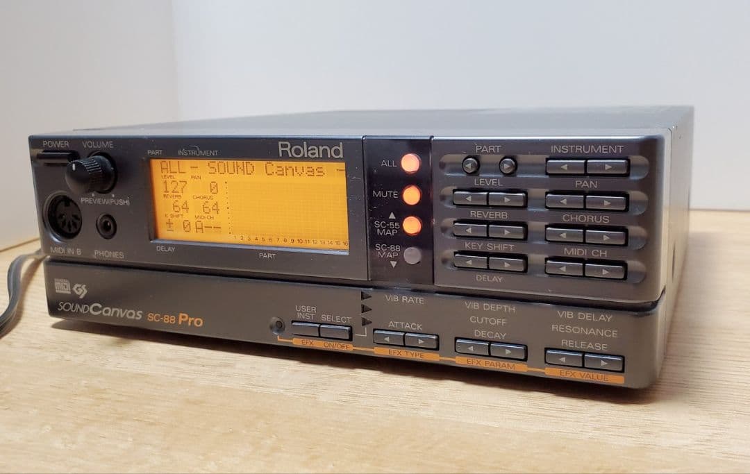 Roland SC-88Pro MIDI音源 DTM黎明期の銘器「SC-88Pro」が復活！ローランドが「SOUND Canvas for
