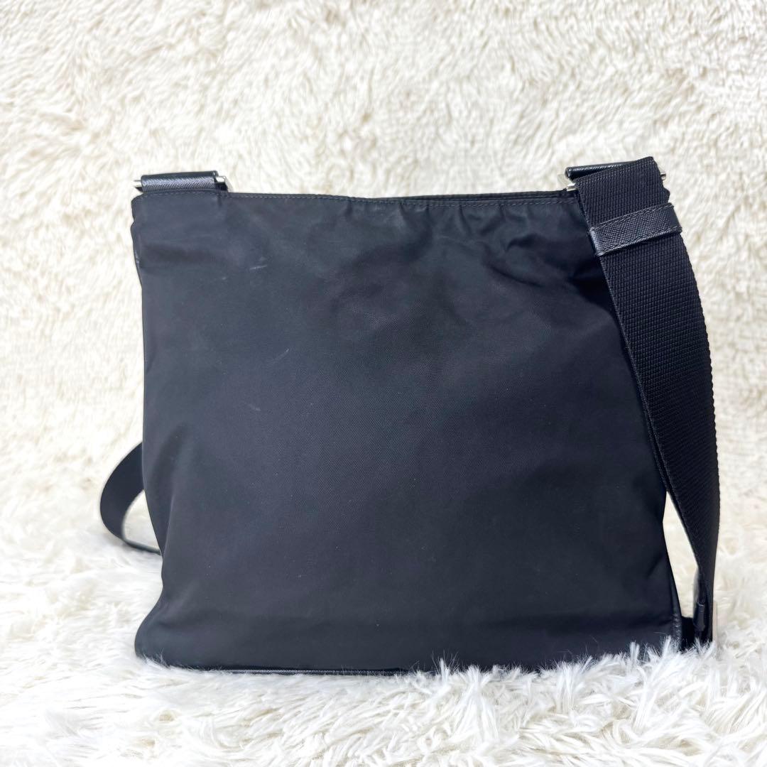 プラダ VA0563 ショルダーバッグ サコッシュ 三角ロゴ ナイロン 黒