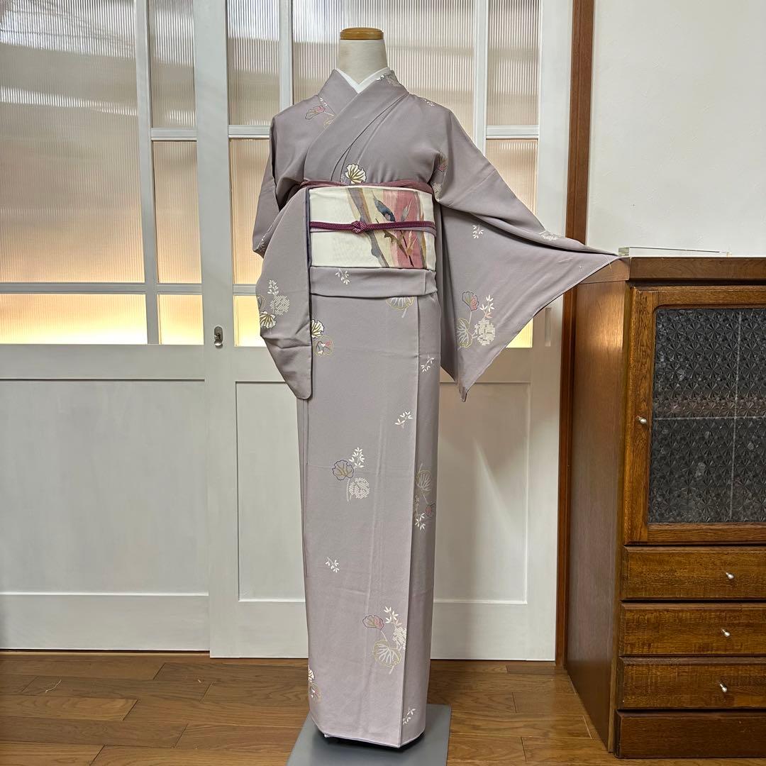 く*る様 小紋　袷　正絹　草木模様　飛び柄　藤鼠色　身丈170裄72トールサイズ 楽天市場】東レ シルック 小紋 袷 単衣 洗える 着物 反物 飛び柄 鉄線