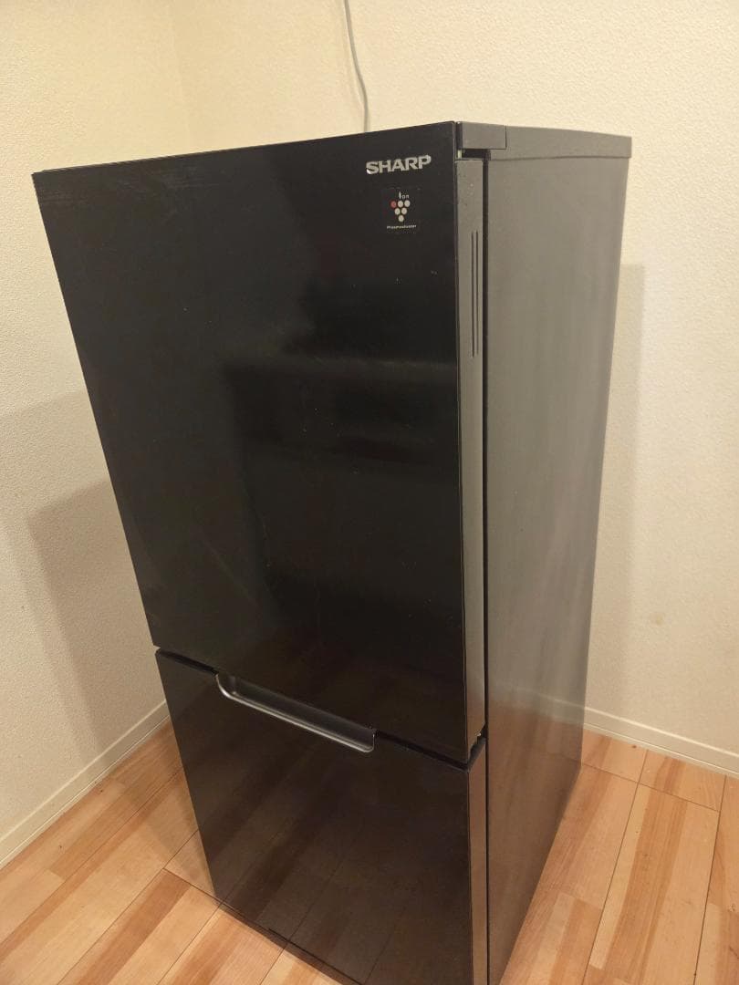 美品 SHARP2021年スタイリッシュブラック冷蔵庫（値下げ） 冷蔵庫 81L 2ドア PRC-B082DM-B