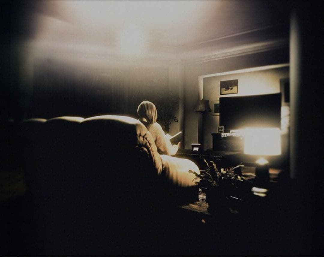 バイオハザード ヴィレッジ 絵本(〜Village Shadows〜) - メルカリ