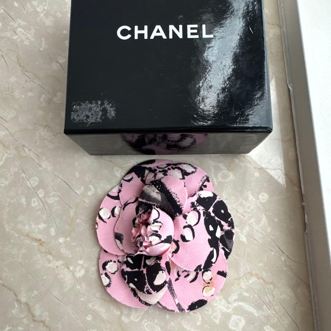 レトロ　CHANEL☆シャネル☆カメリア☆ブローチ☆ヴィンテージ CHANEL (シャネル) ヴィンテージ カメリア フラワー ブローチ