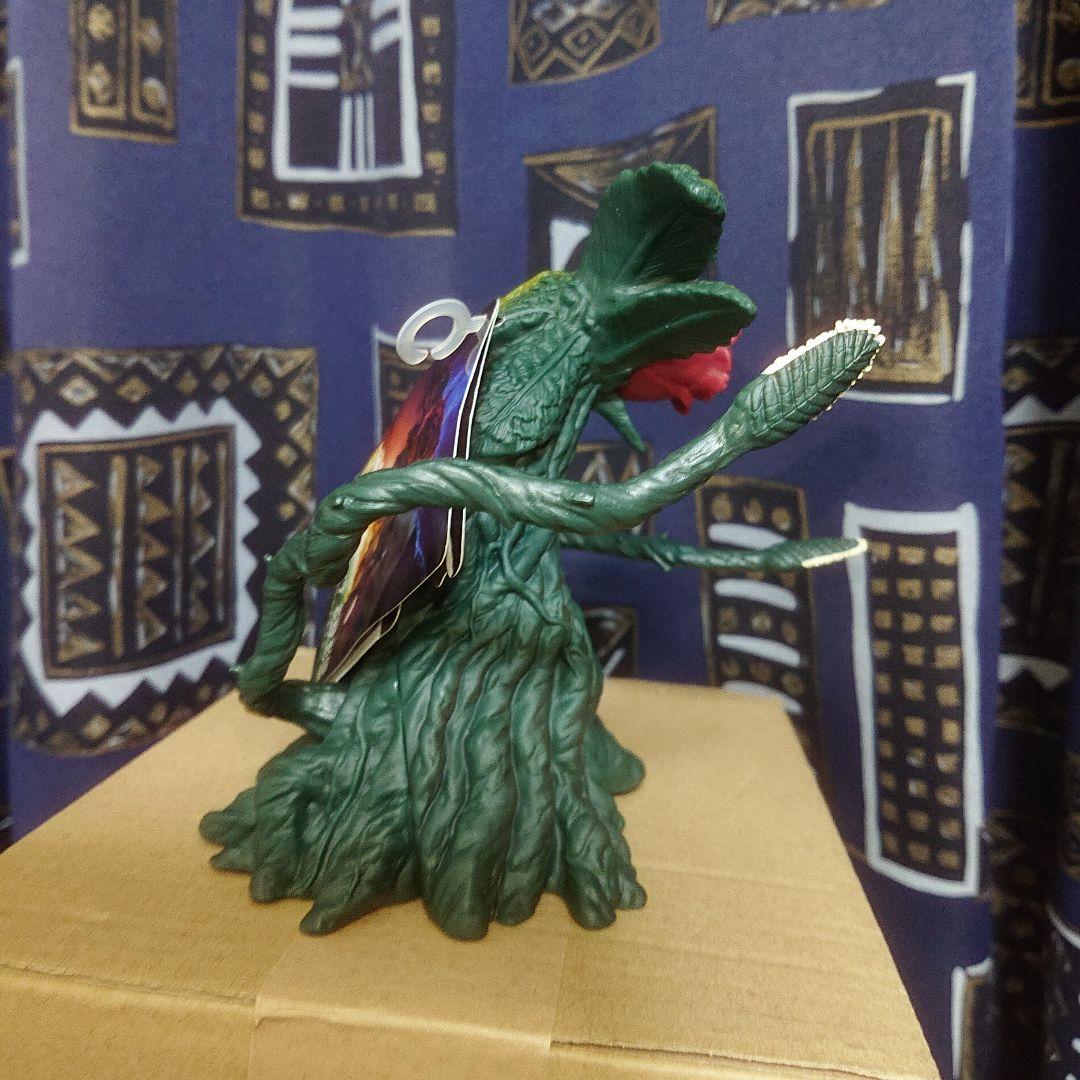 ゴジラ・ストア限定/ビオランテ 花獣形態 ソフビ - メルカリ