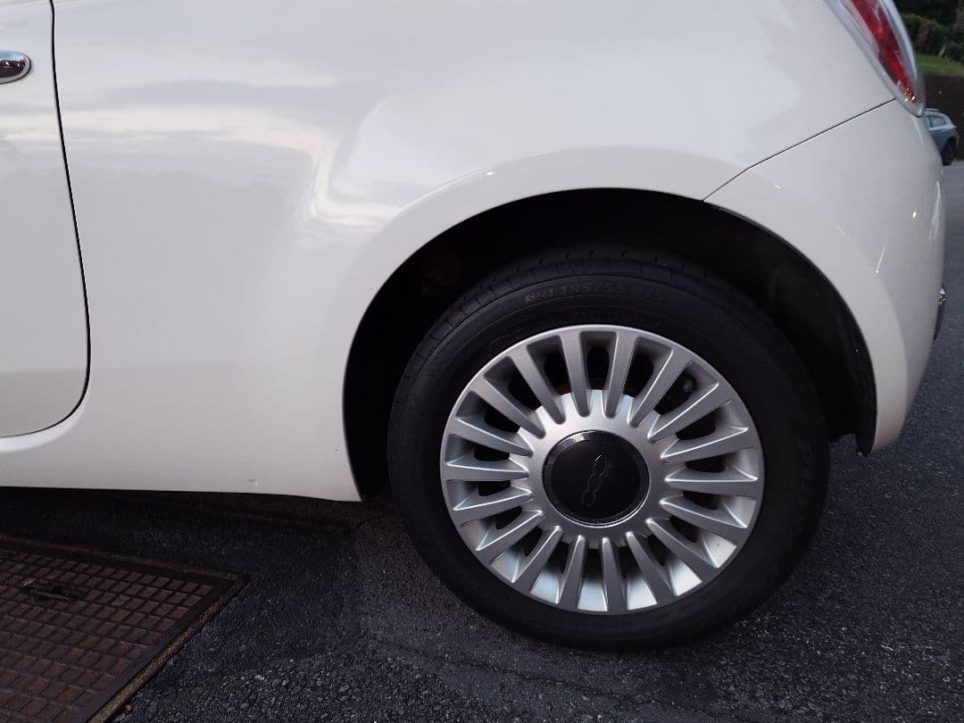 フィアット500 1.2 8v ラウンジ ガラスルーフ車検9年10月付最終値引