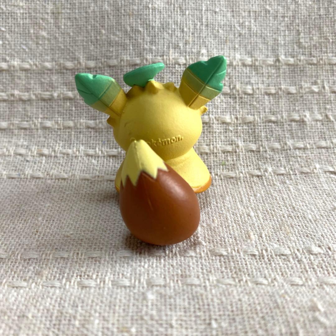 イーブイ リーフィアポンチョ ガチャ - メルカリ