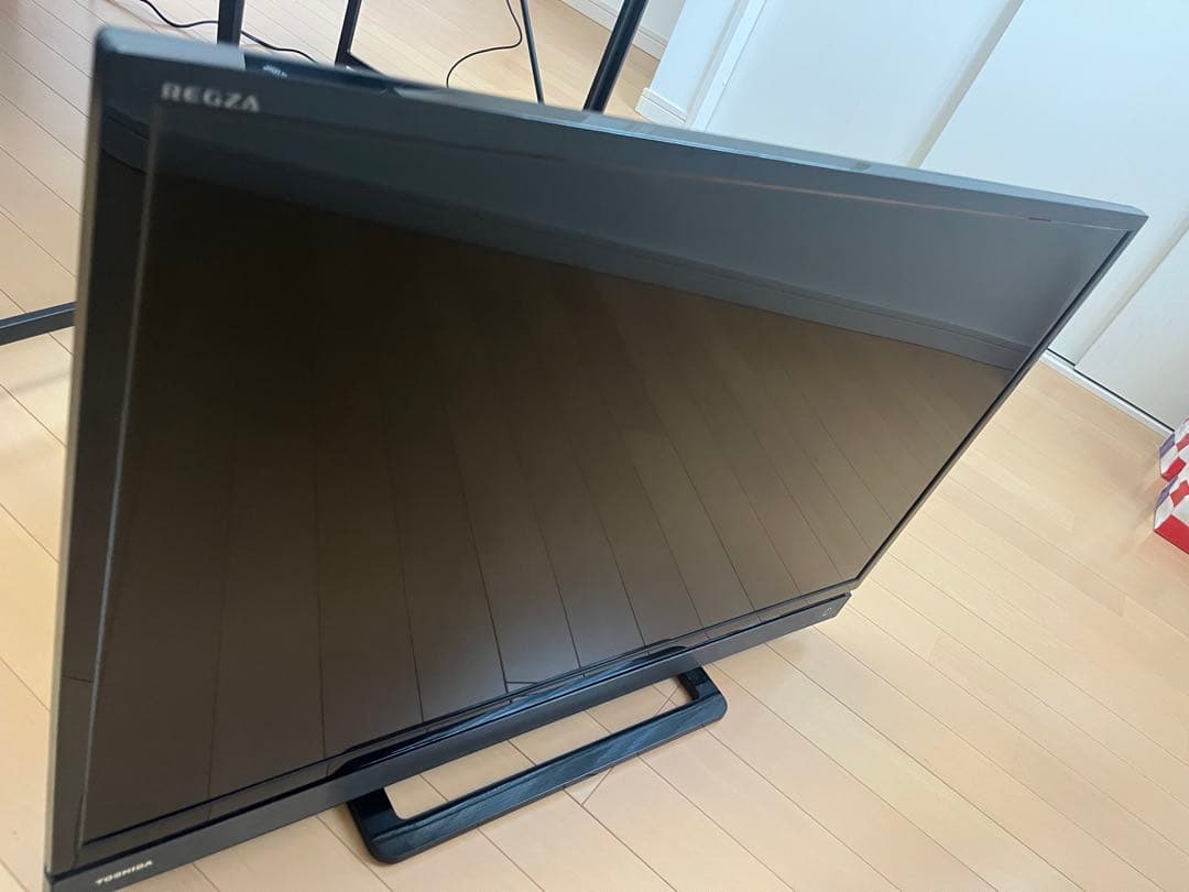 トーマ《直接引き取り限定》TOSHIBA REGZA 32V31液晶テレビ