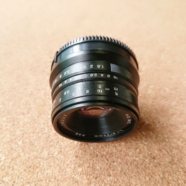 インスタ映え！！フォトジェニック！ 25mm F1.8 単焦点レンズ 美品！ インスタ映え！！フォトジェニック！25mm F1.8 単焦点レンズ 美品！の