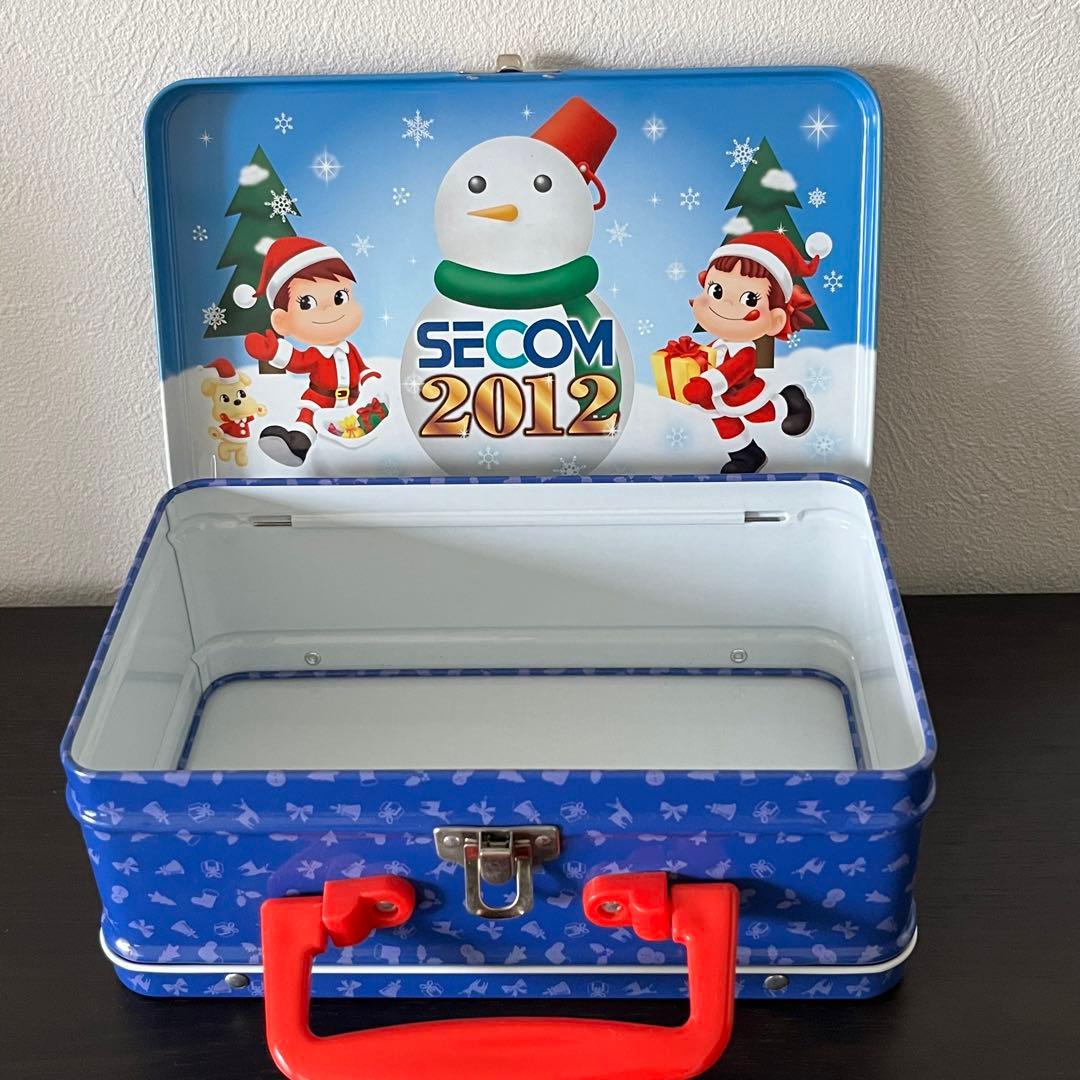 非売品】SECOM×不二家ペコちゃん クリスマス お菓子 缶 2012年 - メルカリ