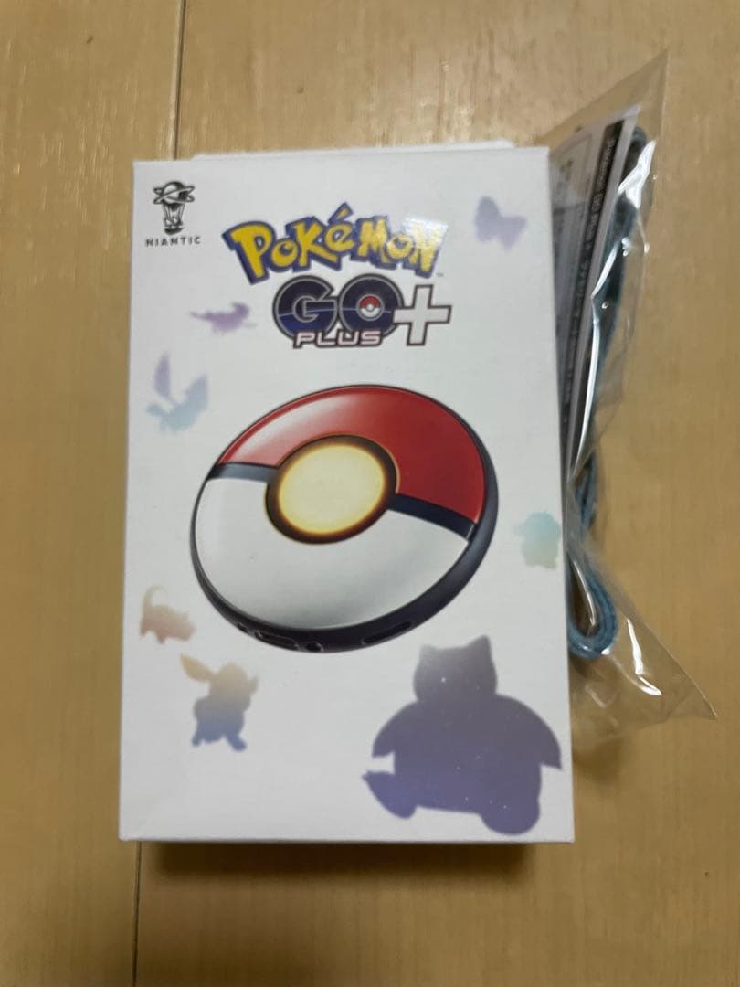 ポケモン GO Plus + ストラップセット　新品 Amazon.co.jp: Pokémon GO Plus (ポケモン GO Plus) : ゲーム