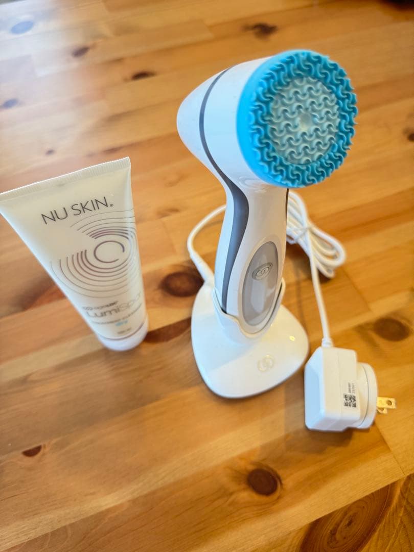 NU SKIN ルミスパ　クレンザー 充電器付き 2026年最新】ルミスパ 充電器の人気アイテム - メルカリ