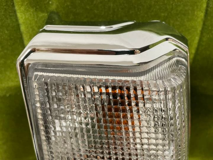 新品・未使用 トヨタ マークⅡワゴン gx70 赤白 テールランプ ツーバン