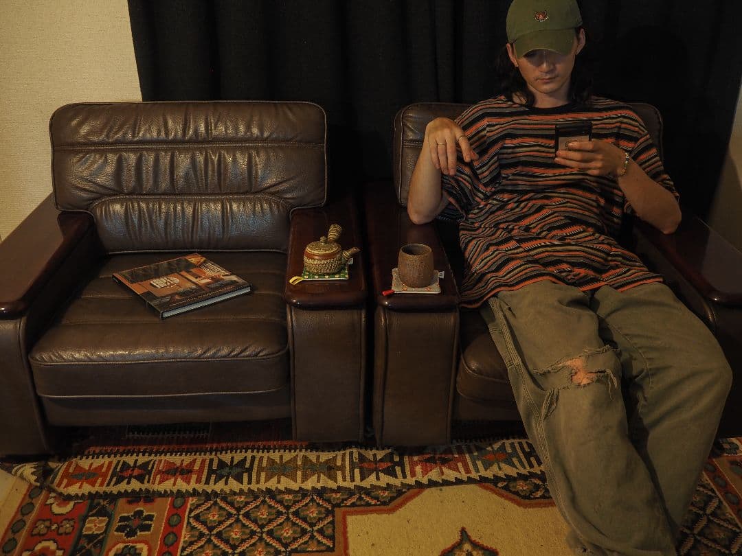 【値引中】\"karimoku\"レザー1PソファA