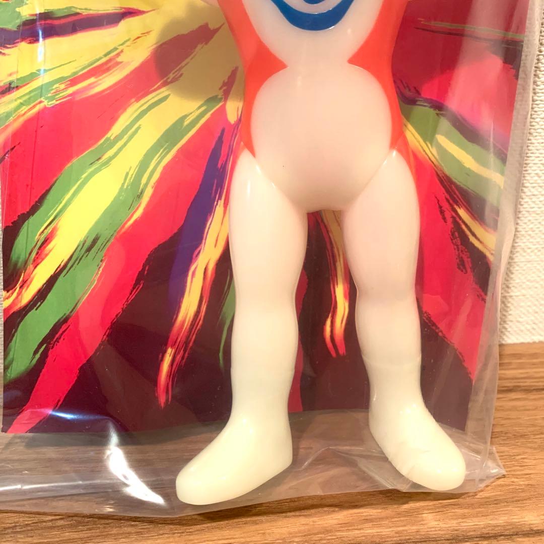 超復刻版タローマンソフビ人形 蓄光カラー 岡本太郎 鷲野デパート名品