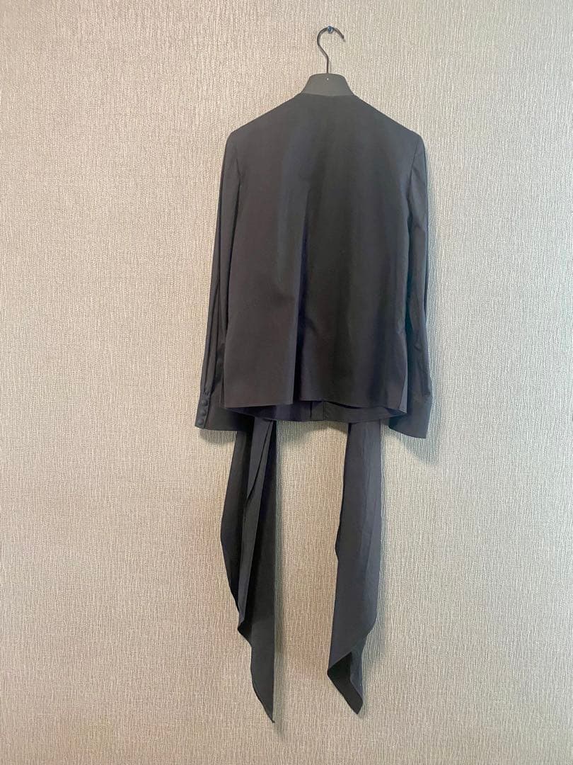 値下げ価格美品FENDIタイ付き長袖シャツ ブラックハンガー付き